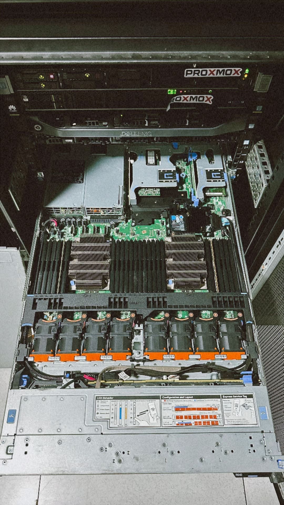Server maintenance and smart hands service